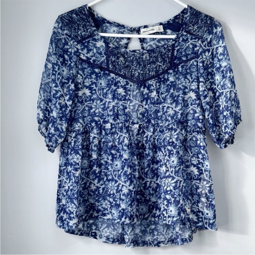 Abercrombie Kids Girl’s Blue Sheer Floral Smocked Blouse Boho Cottagecore Size M